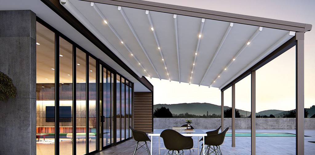 Awnings-Gold Coast-Retractable-awning-outdoor-pergola-shade-blind-screen-roof