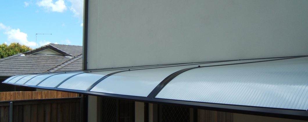 Awnings-GoldCoast-carbolite-awning-outdoor-pergola-shade-roof